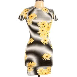 Nordstrom French Connection Short Sleeve Bodycon Dress Size 6